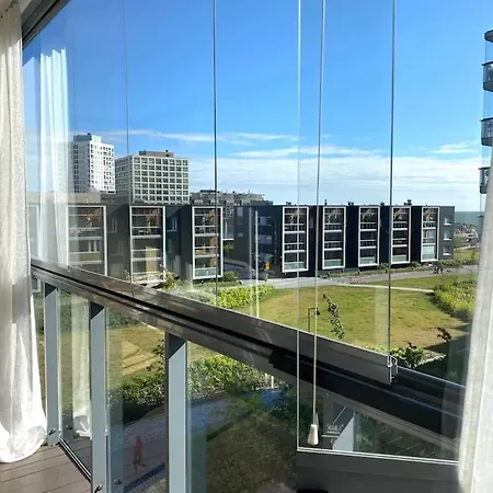 Tilava Yksioe 35,5 M2 Merenrannalla Daire Helsinki