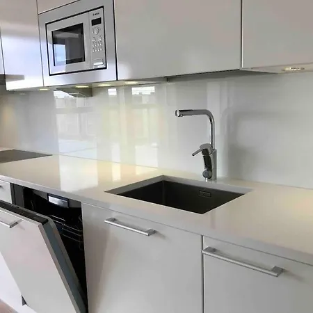 Tilava Yksioe 35,5 M2 Merenrannalla هلسنكي