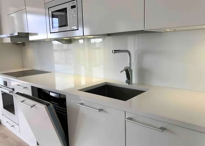 Tilava Yksioe 35,5 M2 Merenrannalla Helsinky